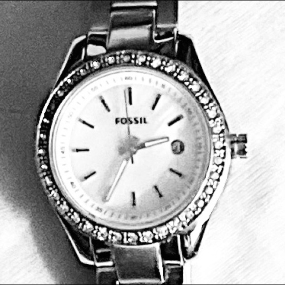 Elegant ladies fossil watch